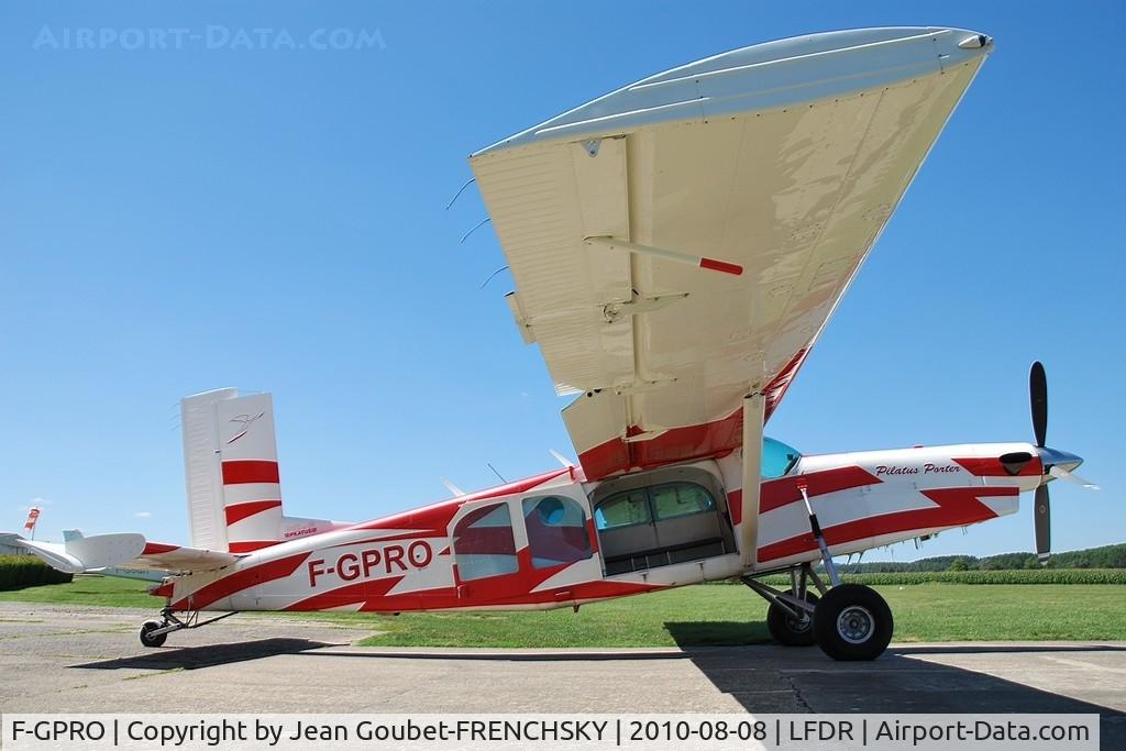 F-GPRO, Pilatus PC-6/B2-H2 C/N 524, pour l'été à La Réole