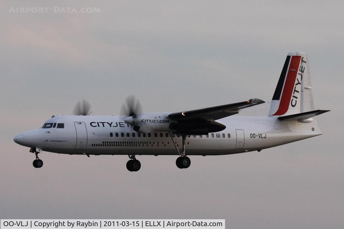 OO-VLJ, 1987 Fokker 50 C/N 20105, Late evening arrival from London-City