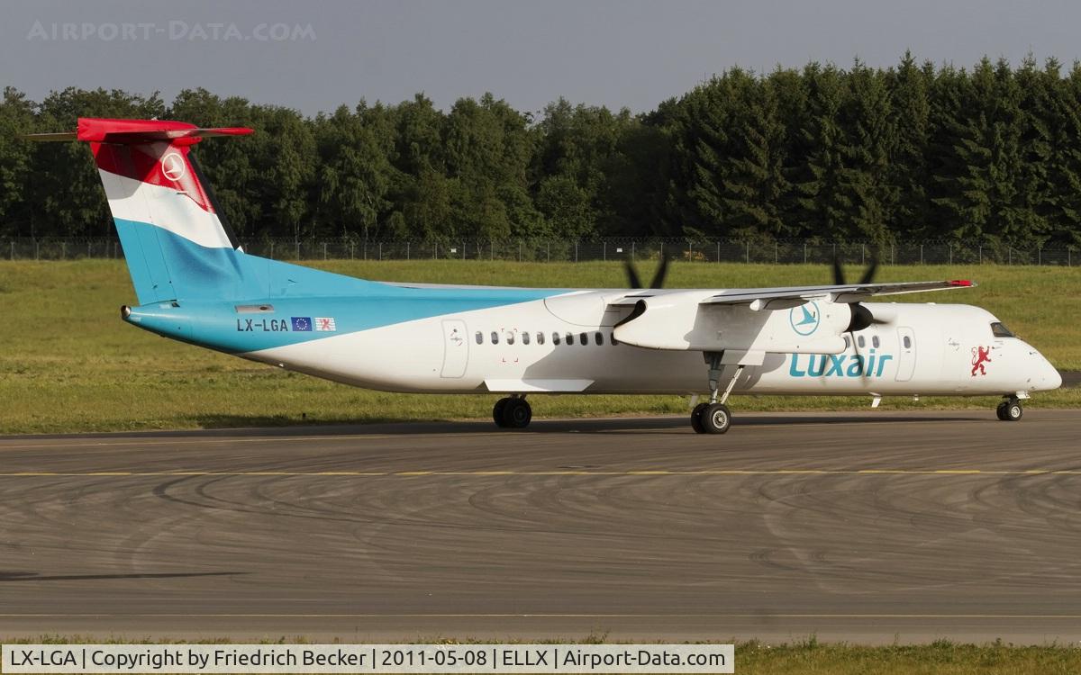 LX-LGA, 2007 De Havilland Canada DHC-8-402Q Dash 8 C/N 4159, holdingpoint RW24