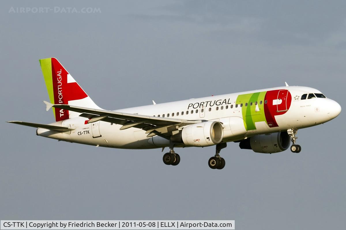 CS-TTK, 1999 Airbus A319-111 C/N 1034, on final RW24