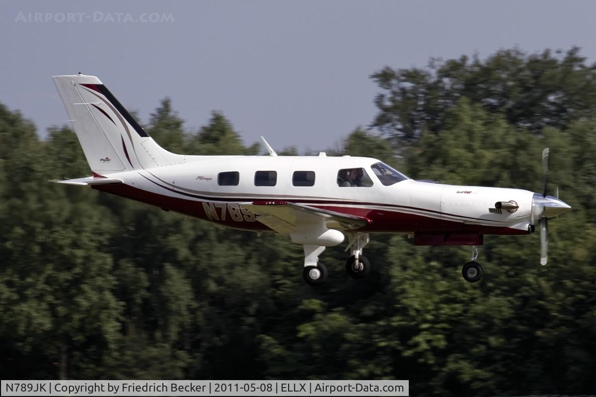 N789JK, 2007 Piper PA-46-350P Malibu Mirage C/N 4636430, on final RW24