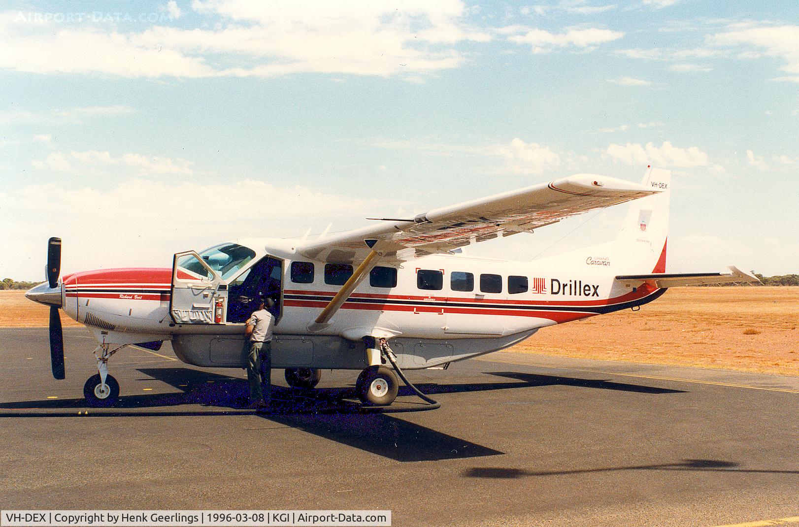 VH-DEX, Cessna 182S Skylane C/N 18280195, Drillex Air