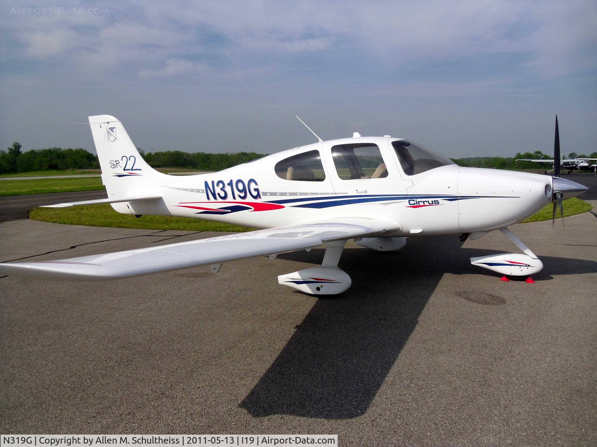 N319G, 2002 Cirrus SR22 C/N 0319, 2002 Cirrus Design Corp SR22