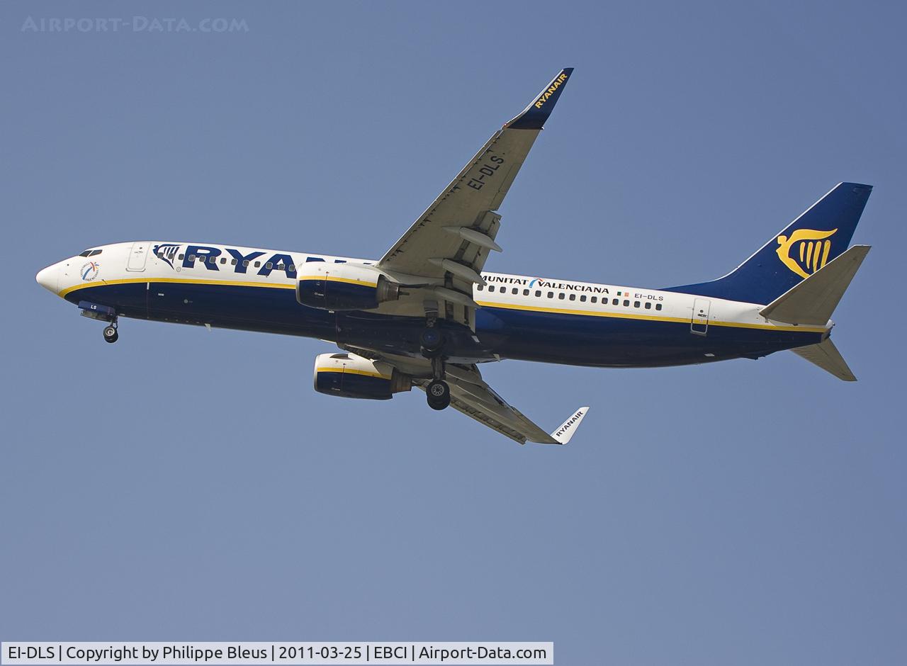 EI-DLS, 2006 Boeing 737-8AS C/N 33621, Short final rwy 25. Special title 