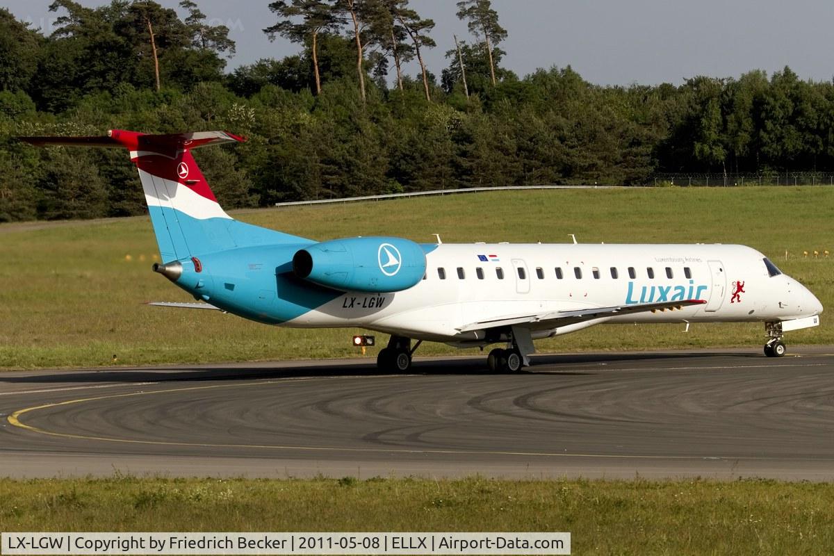 LX-LGW, 1999 Embraer EMB-145LU (ERJ-145LU) C/N 145135, holding point RW24