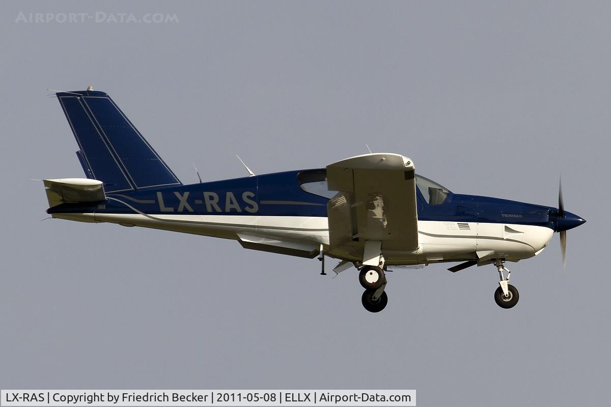 LX-RAS, 1987 Socata TB-21 TC Trinidad C/N 721, on final RW24