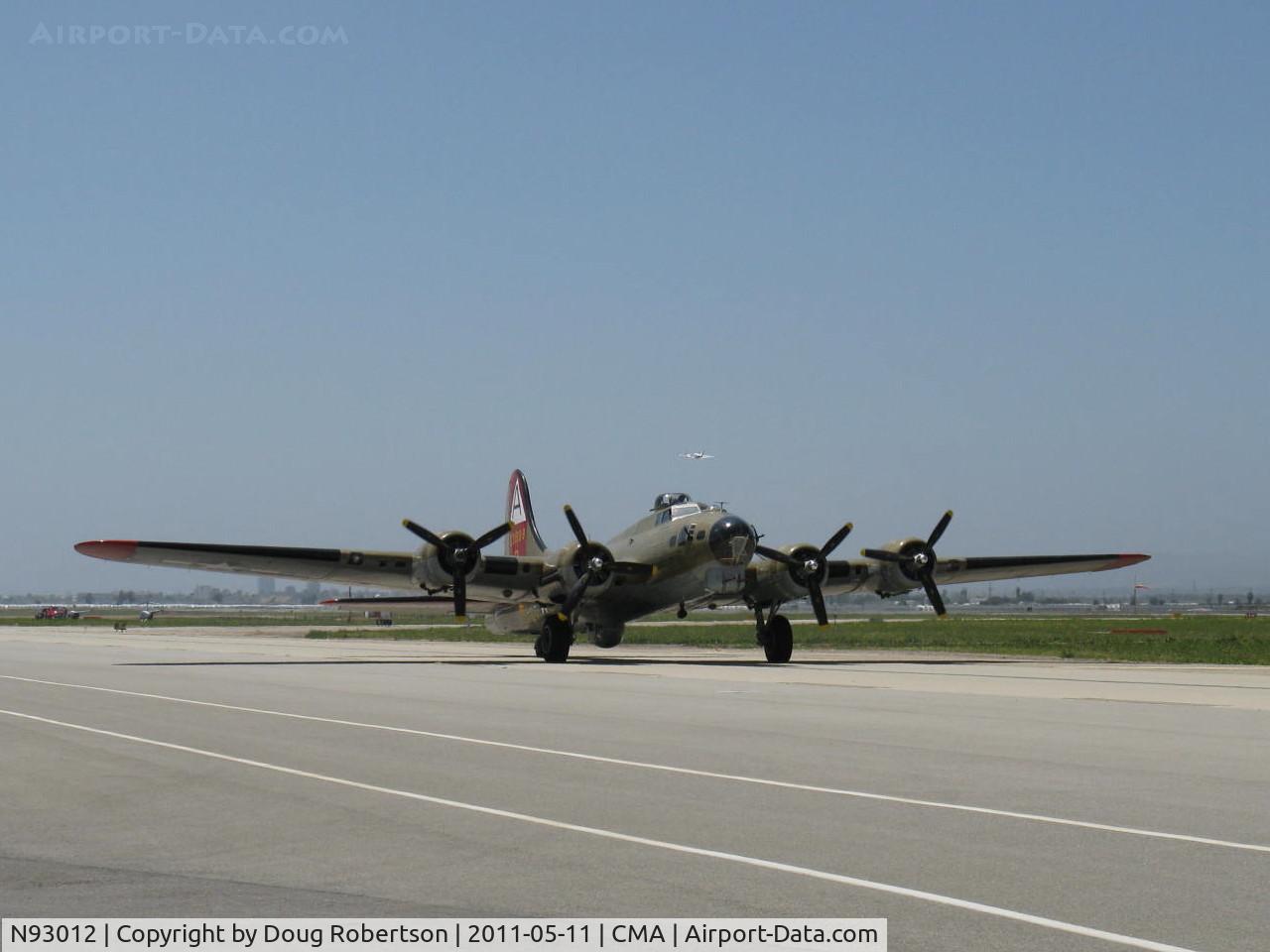 N93012, 1944 Boeing B-17G-30-BO Flying Fortress C/N 32264, 1944 Boeing B-17G FLYING FORTRESS 'Nine O Nine', four Turbocharged Wright Cyclone R-1820-97 1,200 Hp each, Limited/Experimental class, taxi after landing Rwy 26