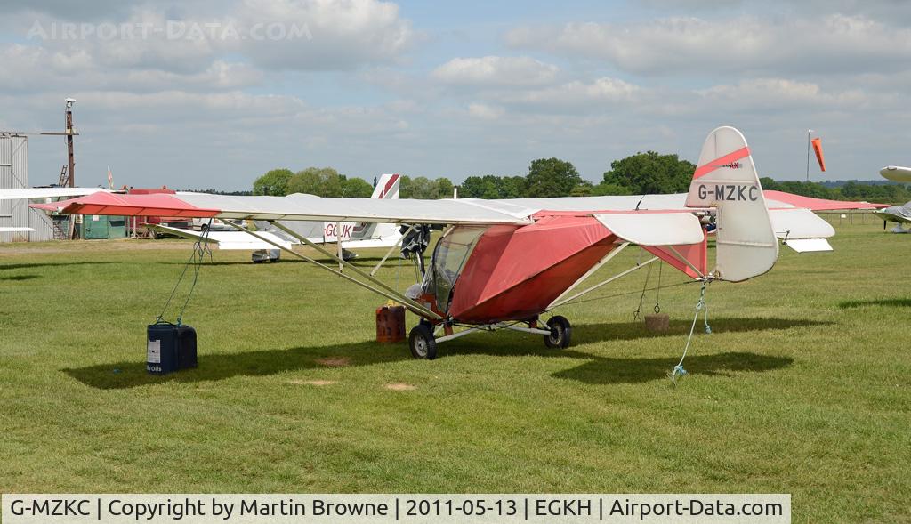 G-MZKC, 1998 Pegasus Cyclone AX2000 C/N 7398, SHOT AT HEADCORN