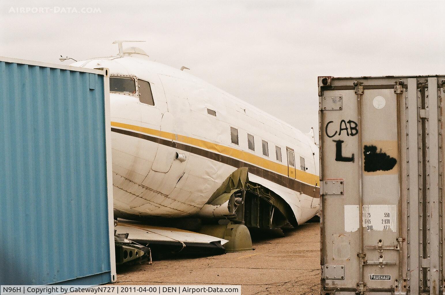 N96H, 1943 Douglas DC3C-S1C3G (C-47A) C/N 19224, Parted out at Stapleton Airport.