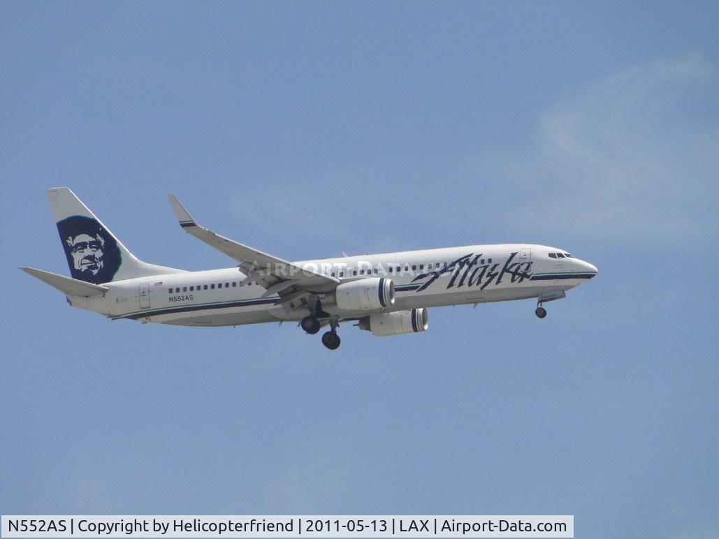 N552AS, 2006 Boeing 737-890 C/N 34595, On final to runway 24