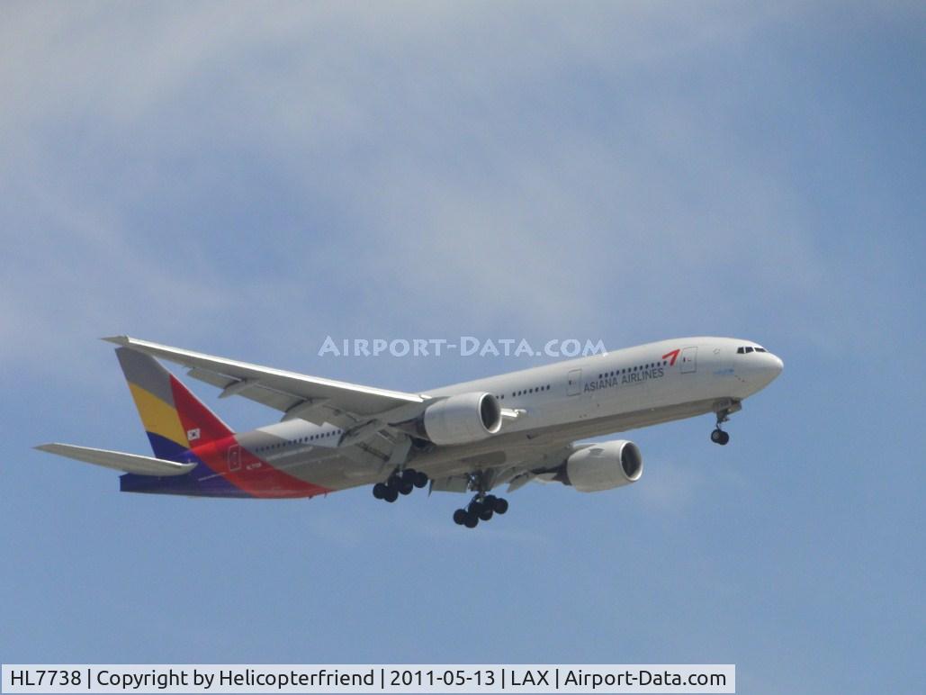 HL7738, 2005 Airbus A320-232 C/N 2459, On final to runway 24