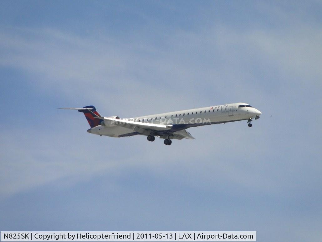 N825SK, 2008 Canadair CL-600-2D24 Regional Jet CRJ-900ER C/N 15212, On final to runway 24
