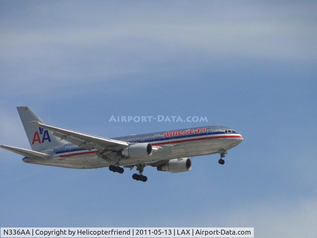 N336AA, 1987 Boeing 767-223 C/N 22334, On final to runway 24