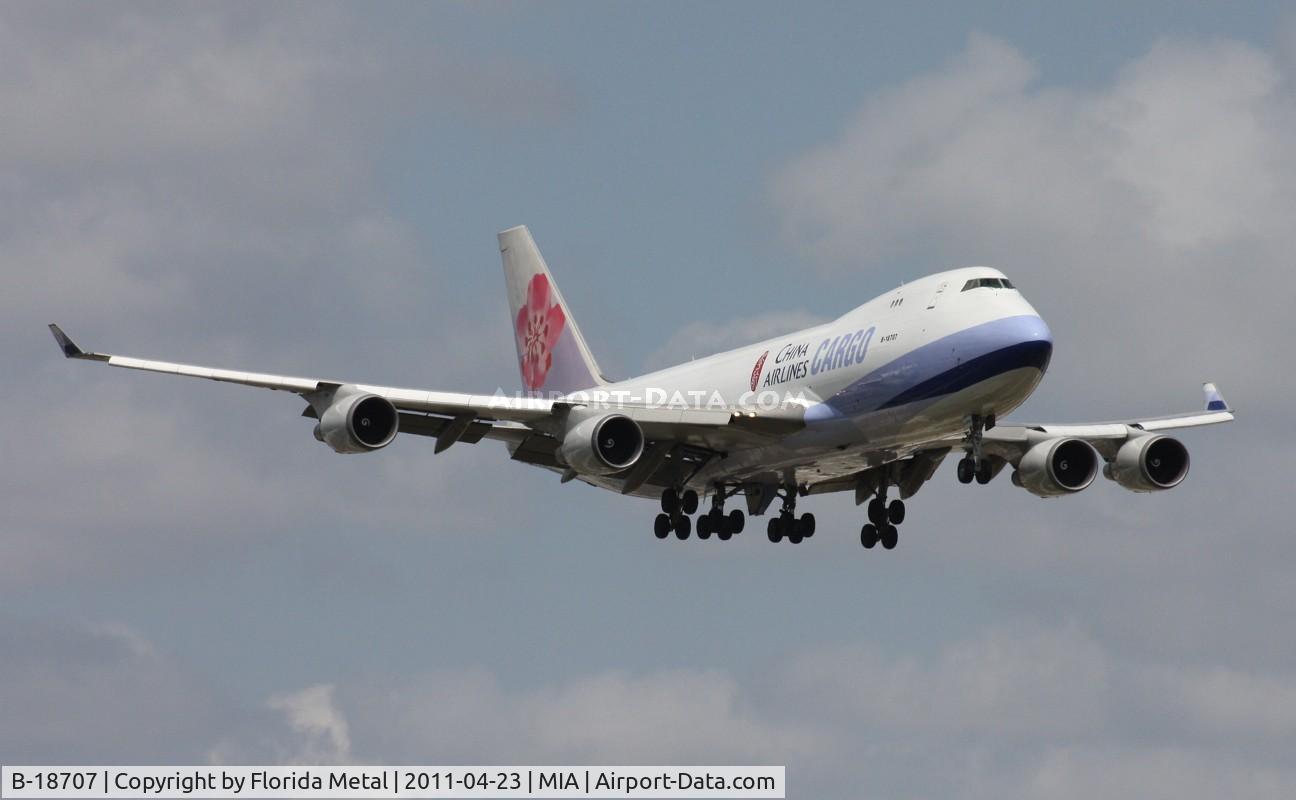 B-18707, 2001 Boeing 747-409F/SCD C/N 30764, China Airlines Cargo 747-400F