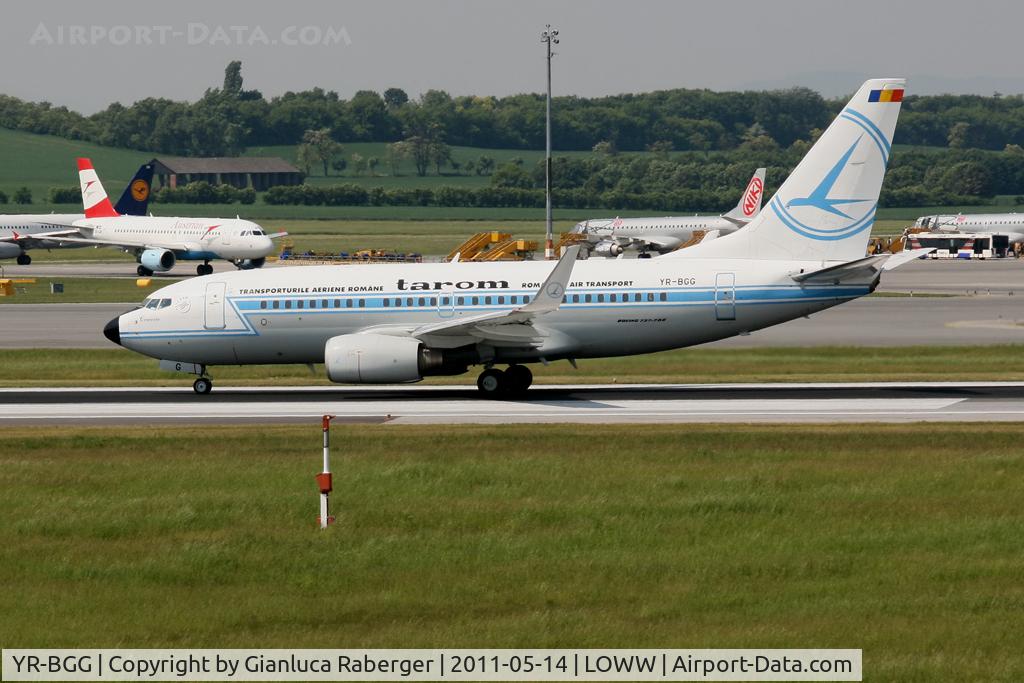 YR-BGG, 2001 Boeing 737-78J C/N 28442, Tarom retro paint @ VIE