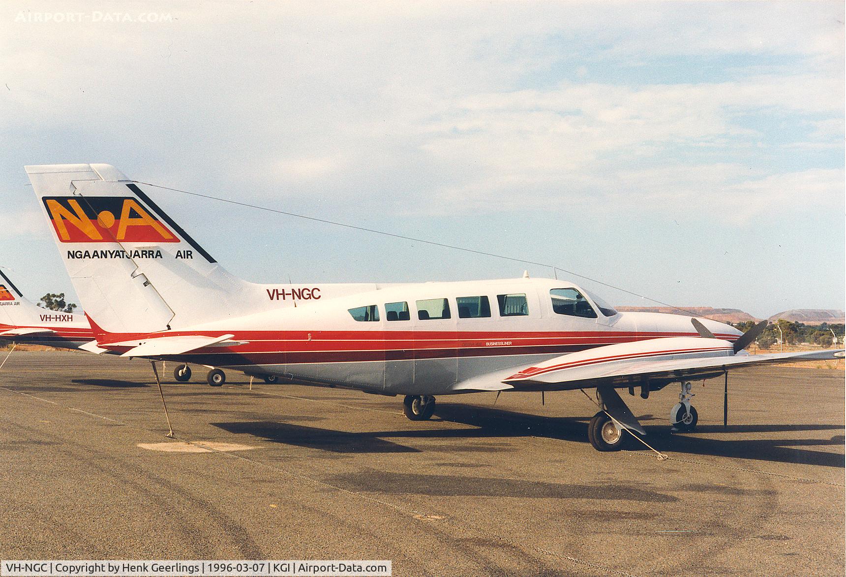 VH-NGC, 1980 Cessna 402C C/N 402C0419, Ngaanyatjarra Air