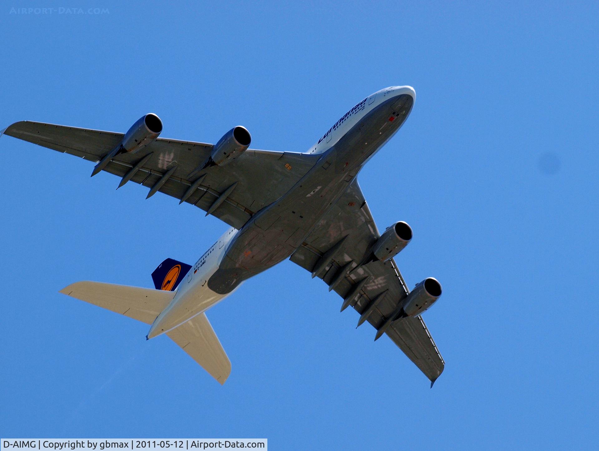 D-AIMG, 2011 Airbus A380-841 C/N 069, Flying over Mineola, NY, going to a landing at JFK