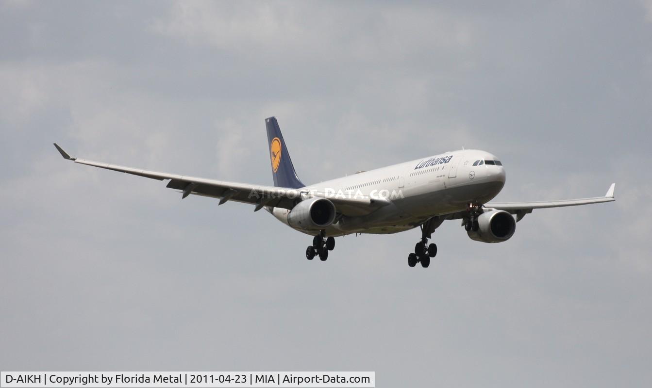 D-AIKH, 2005 Airbus A330-343X C/N 648, Lufthansa A330