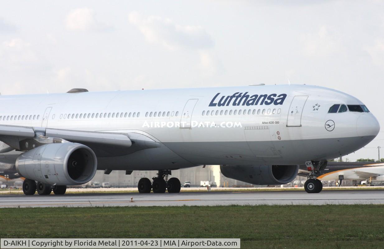D-AIKH, 2005 Airbus A330-343X C/N 648, Lufthansa A330