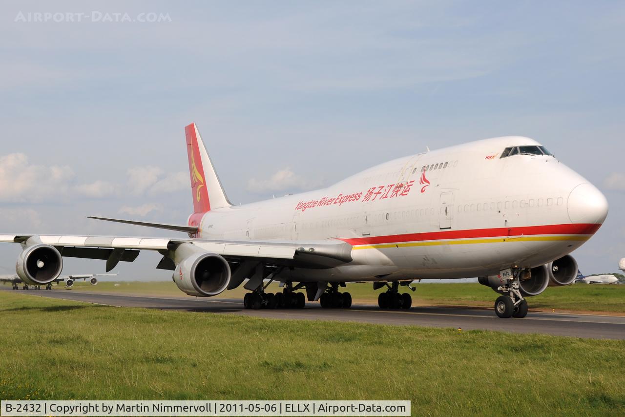 B-2432, 1998 Boeing 747-481/BCF C/N 28283, Yangtze River Express