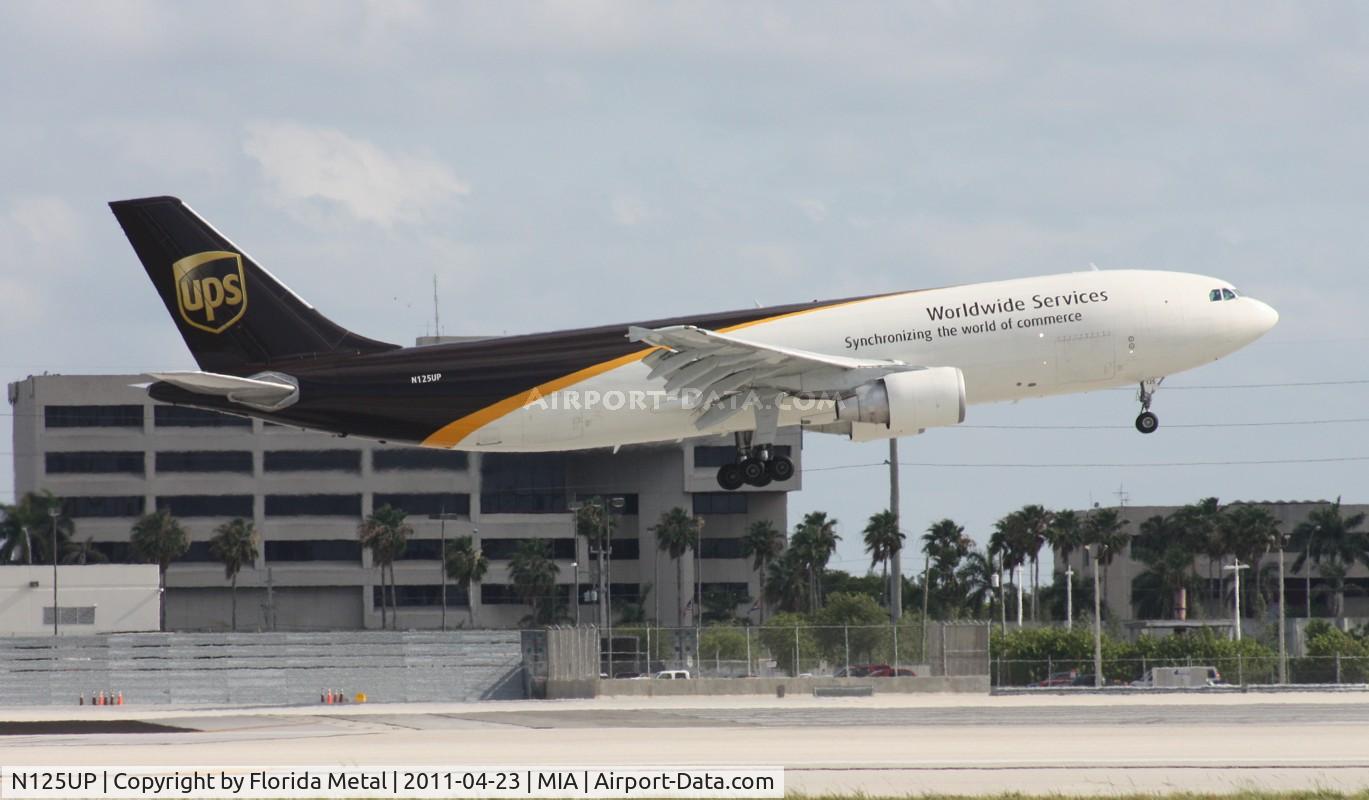 N125UP, 2000 Airbus A300F4-622R(F) C/N 0809, UPS A300