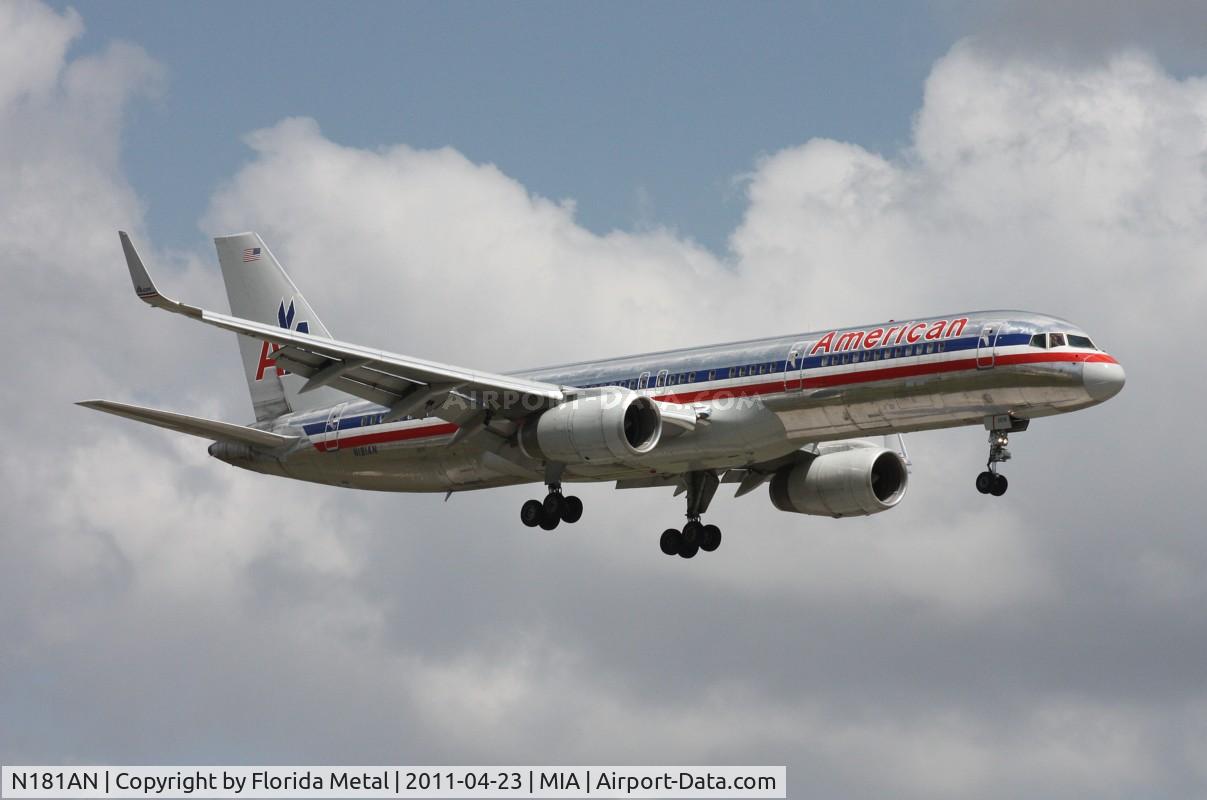 N181AN, 1999 Boeing 757-223 C/N 29591, American 757