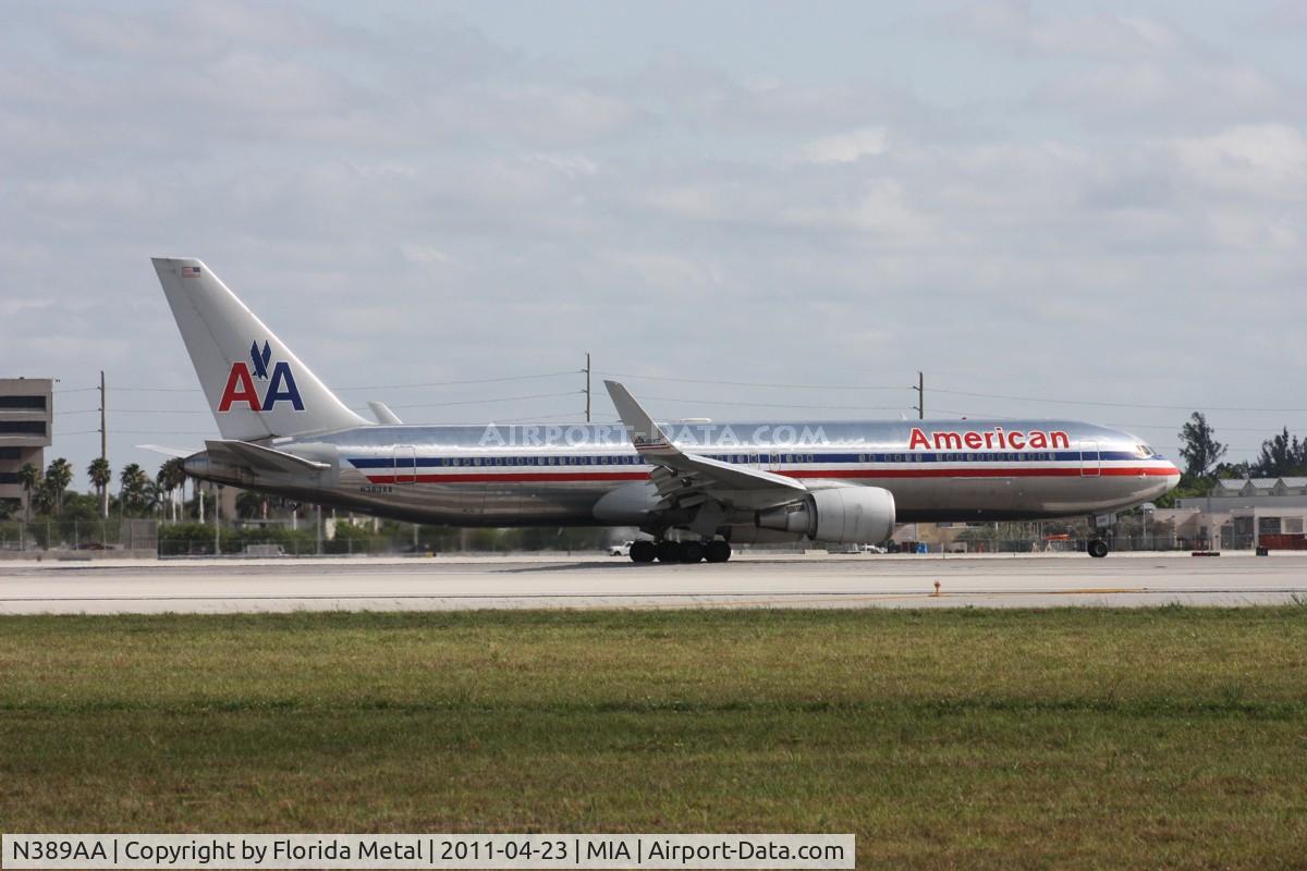 N389AA, 1994 Boeing 767-323 C/N 27449, American 767-300