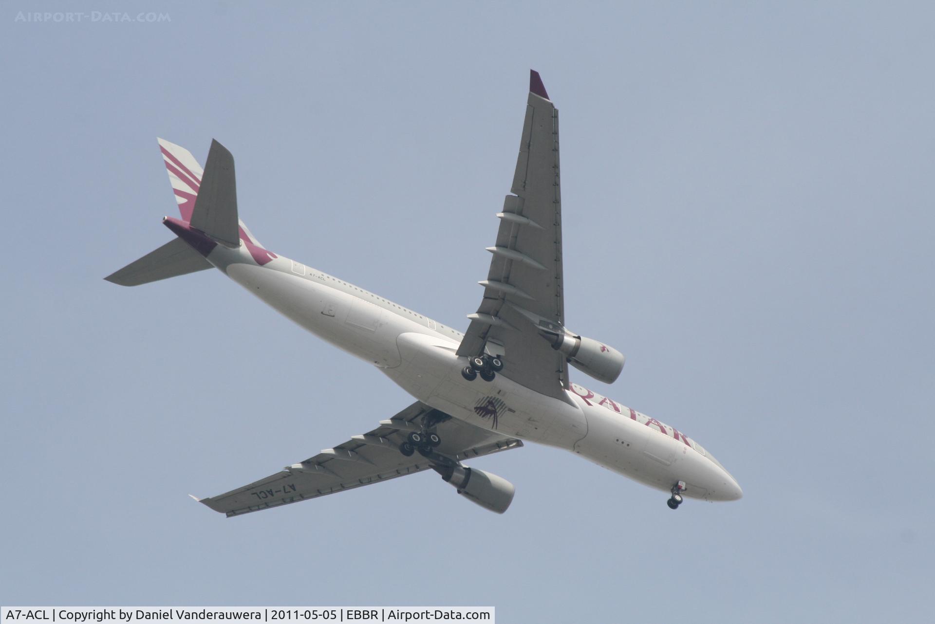 A7-ACL, 2007 Airbus A330-202 C/N 820, Flight QR941 on approach to RWY 07L/R