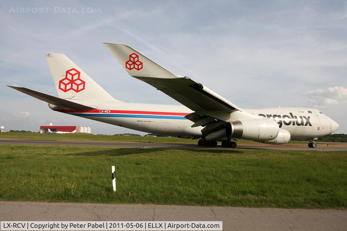 LX-RCV, 1999 Boeing 747-4R7F C/N 30400, LUX