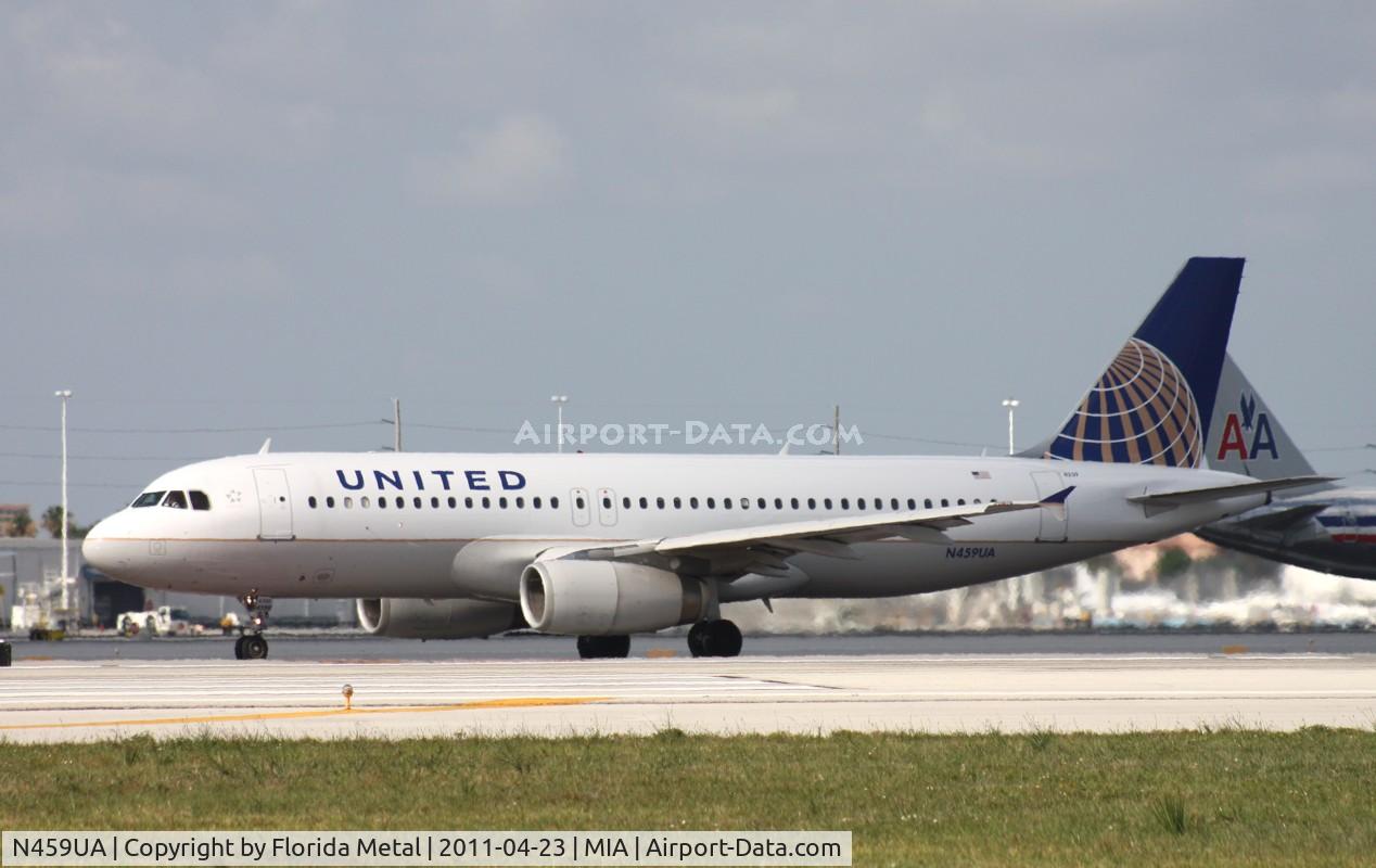 N459UA, 2000 Airbus A320-232 C/N 1192, United in new globe colors