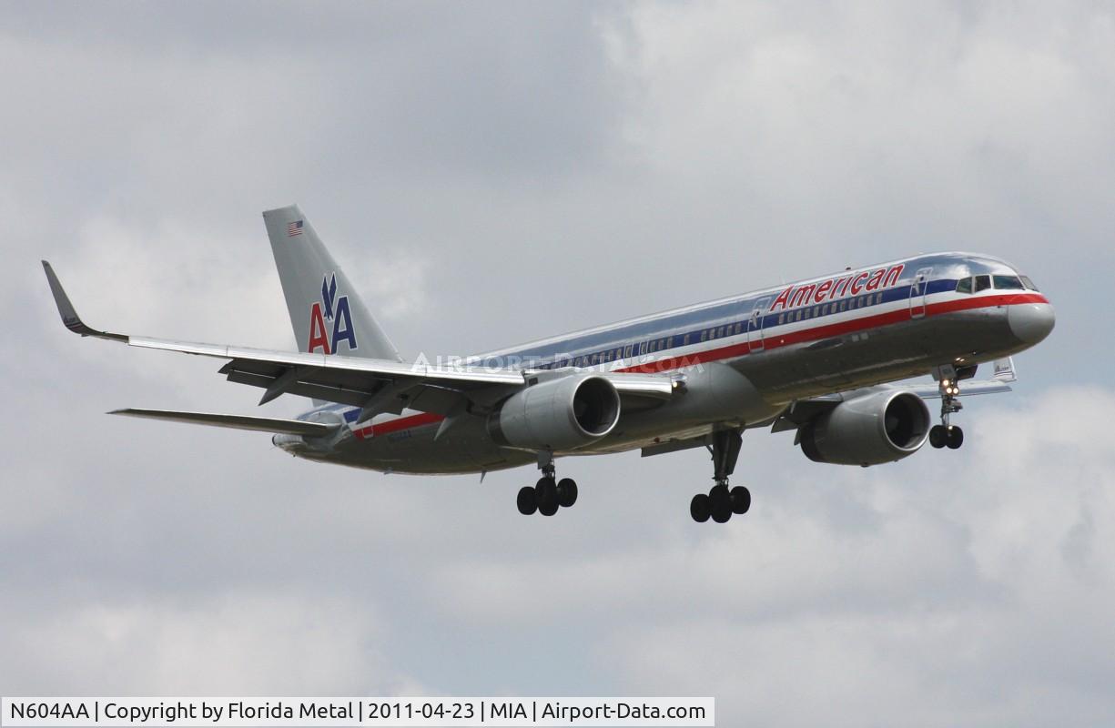 N604AA, 1995 Boeing 757-223 C/N 27055, American 757