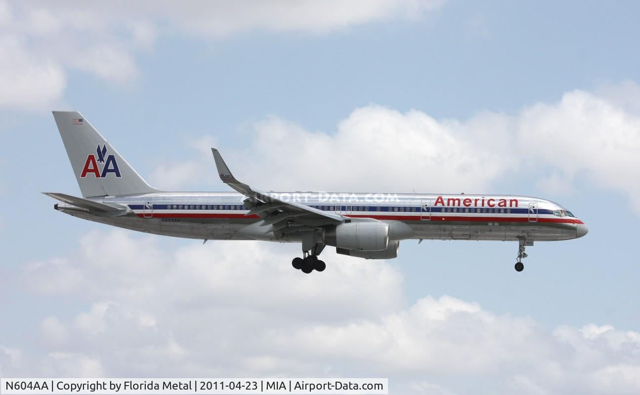 N604AA, 1995 Boeing 757-223 C/N 27055, American 757