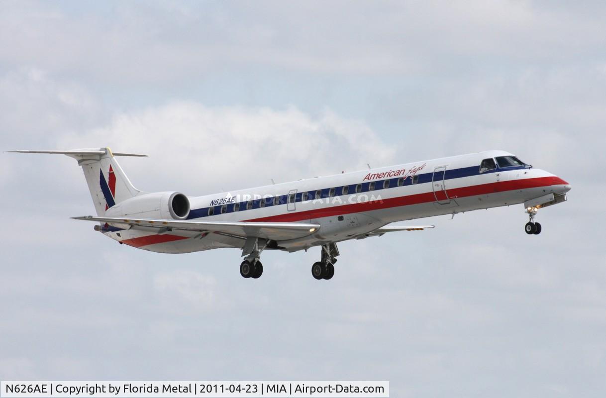 N626AE, 1999 Embraer ERJ-145LR (EMB-145LR) C/N 145117, Eagle E145