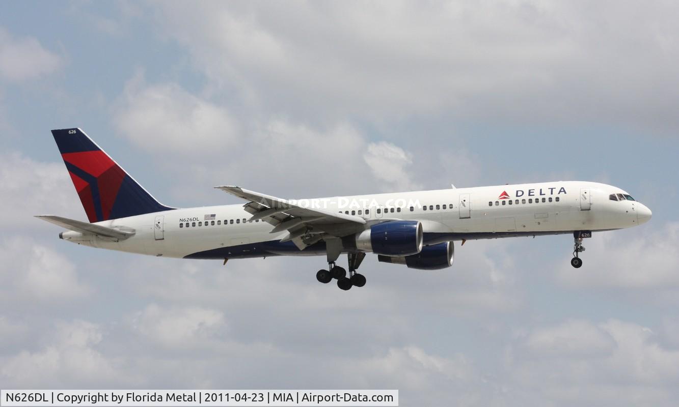 N626DL, 1987 Boeing 757-232 C/N 22916, Delta 757-200