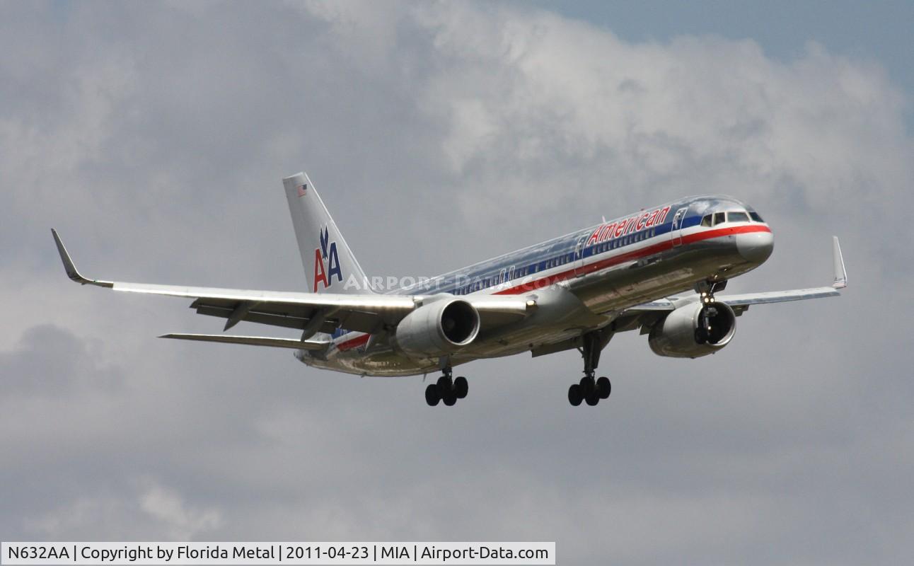 N632AA, 1990 Boeing 757-223 C/N 24590, American 757