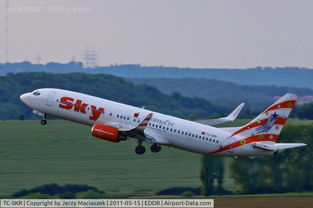 TC-SKR, 2001 Boeing 737-83N C/N 32576, TC-SKR_
Boeing 737-83N