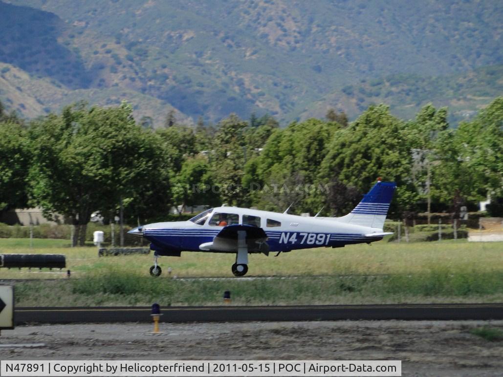 N47891, Piper PA-28R-201T Cherokee Arrow III C/N 28R-7803035, Rolling out after landing on runway 26L