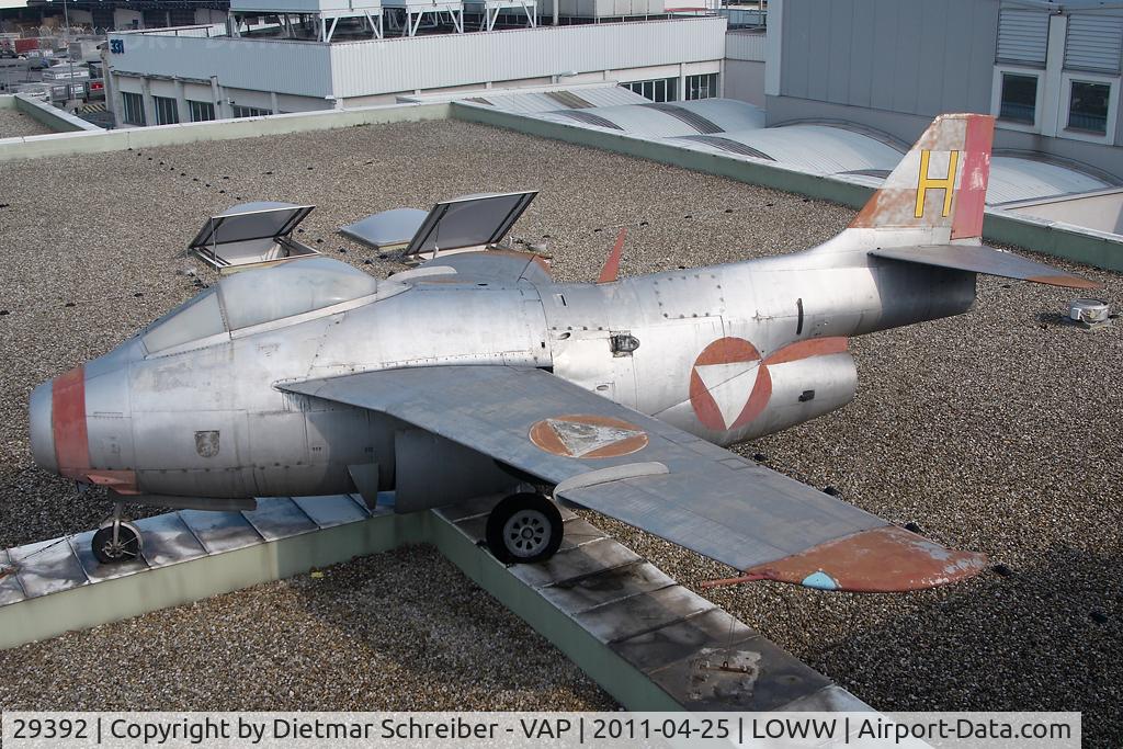 29392, Saab J29F Tunnan C/N 29-392, Saab Tunnan on display
