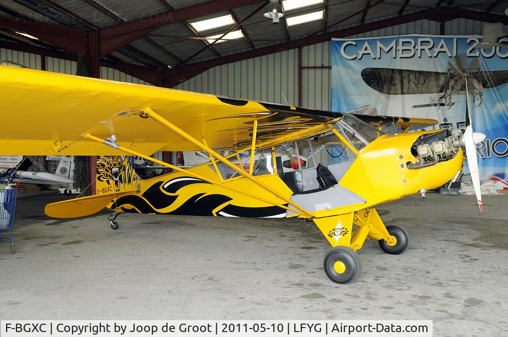 F-BGXC, 1943 Piper L-4H Grasshopper (J3C-65D) C/N 11446, parked in the Niergnies hangar