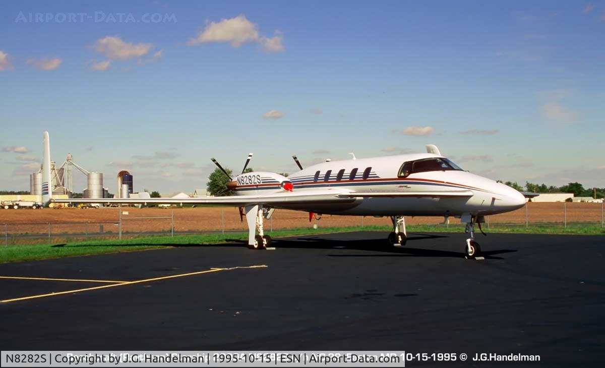 N8282S, 1993 Beech 2000A Starship 1 Starship 1 C/N NC-39, At Easton MD 1995.
