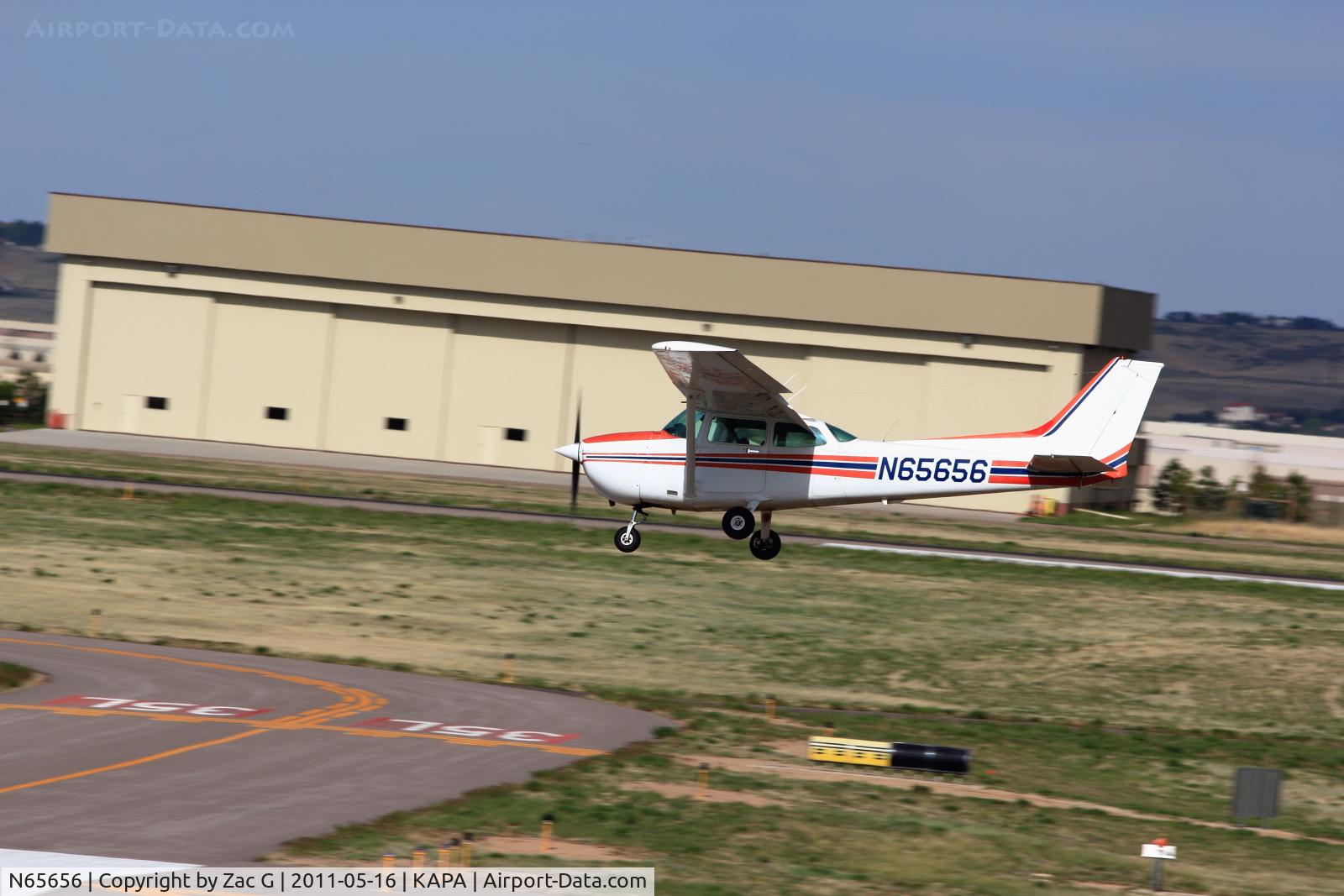 N65656, 1982 Cessna 172P C/N 17275802, Doing touch and goes on runway 35L