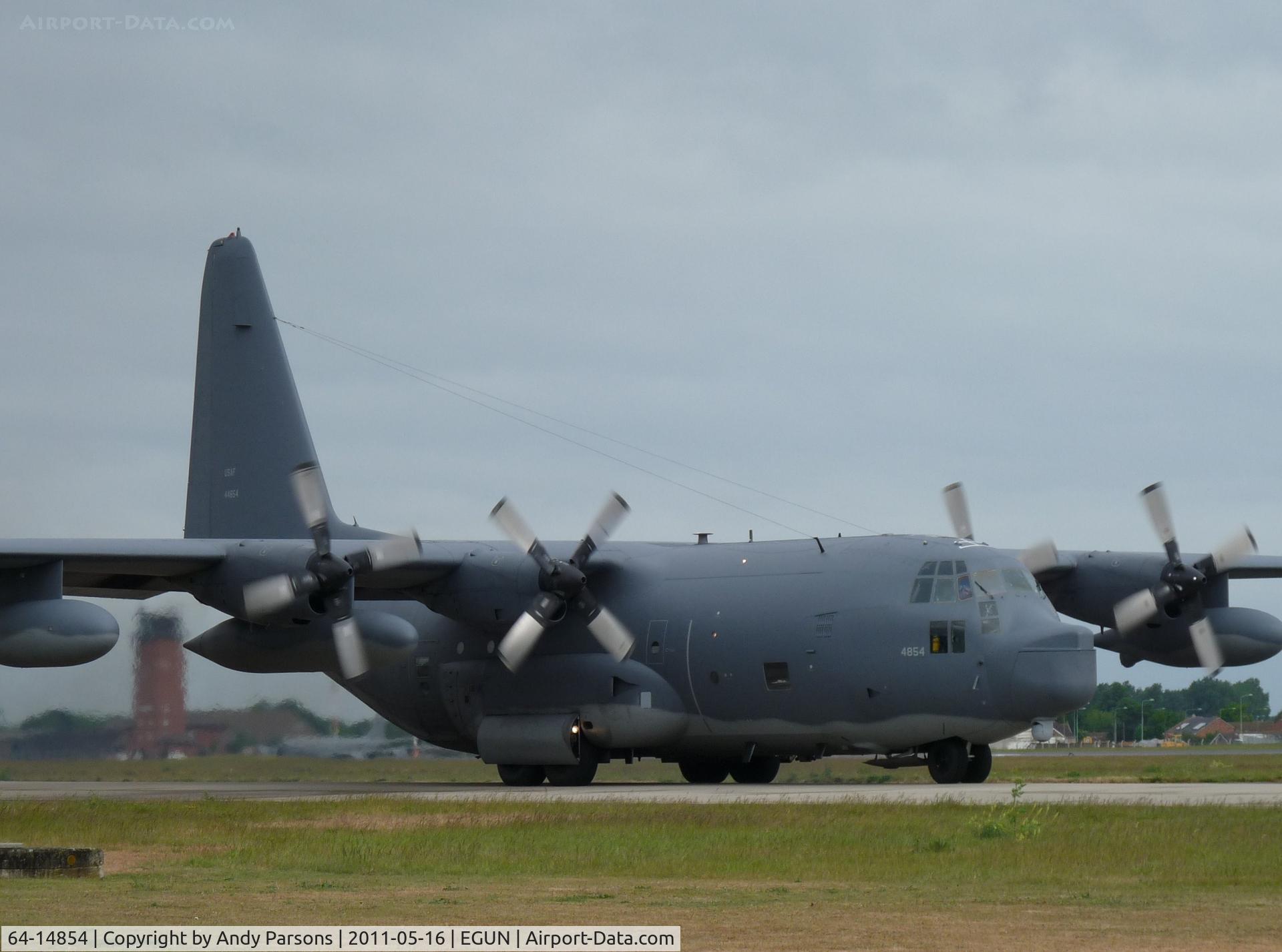 64-14854, 1964 Lockheed MC-130P Combat Shadow C/N 382-4038, One of Mildenhalls based Hercs departing
