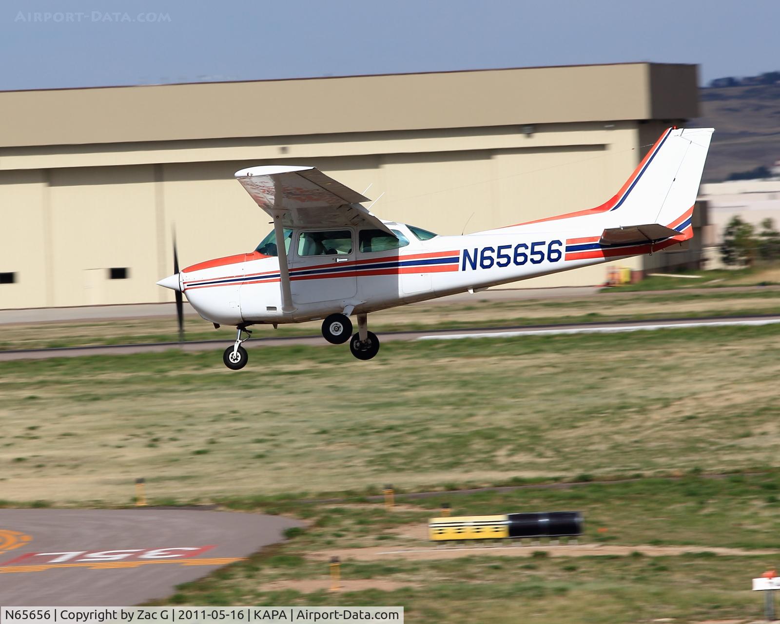 N65656, 1982 Cessna 172P C/N 17275802, About to touch down on 35L