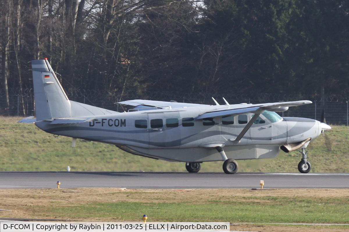 D-FCOM, 2002 Cessna 208B Grand Caravan C/N 208B0933, Strange looking caravan