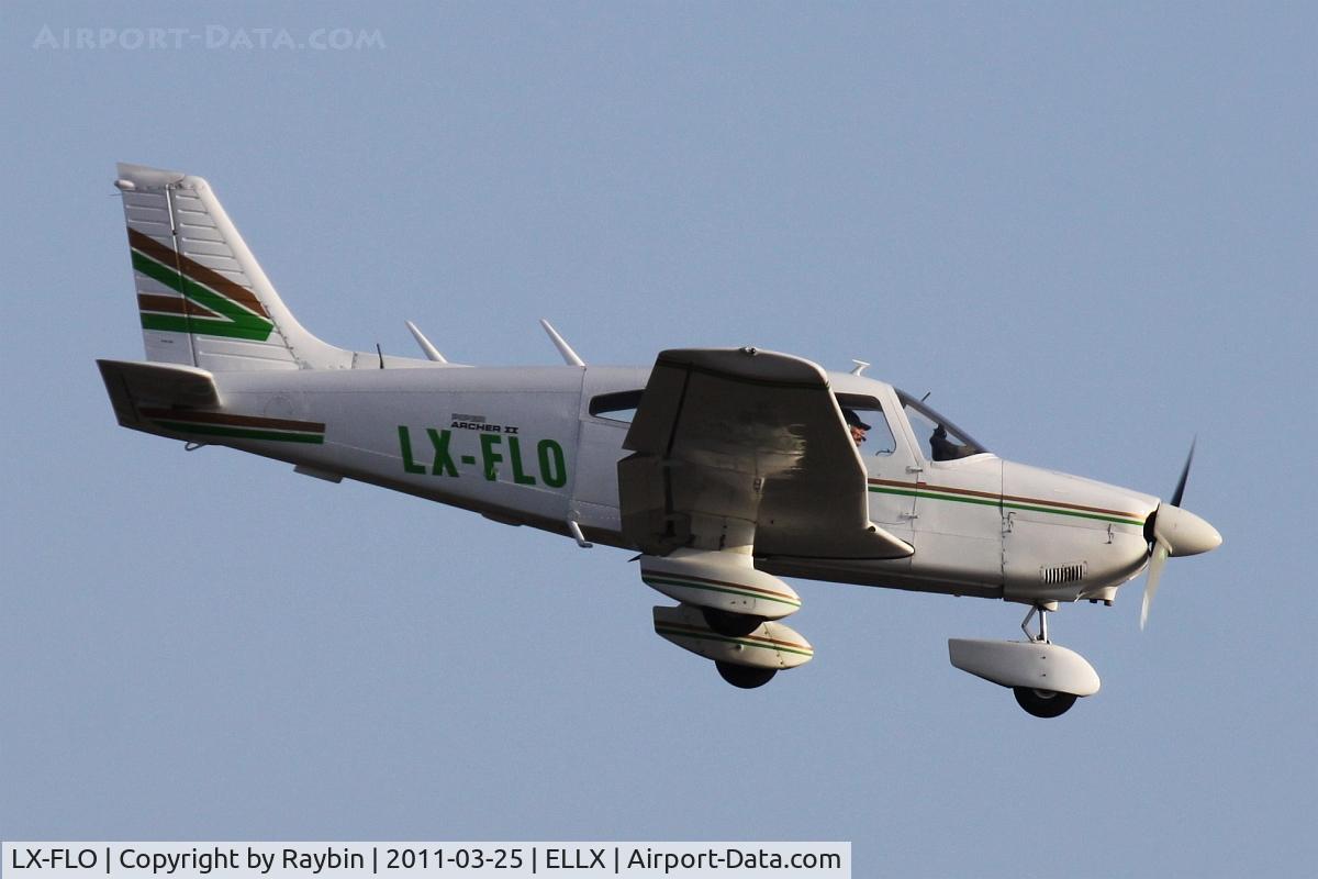 LX-FLO, 1980 Piper PA-28-181 Cherokee Archer II C/N 28-8190084, coming home at sunset