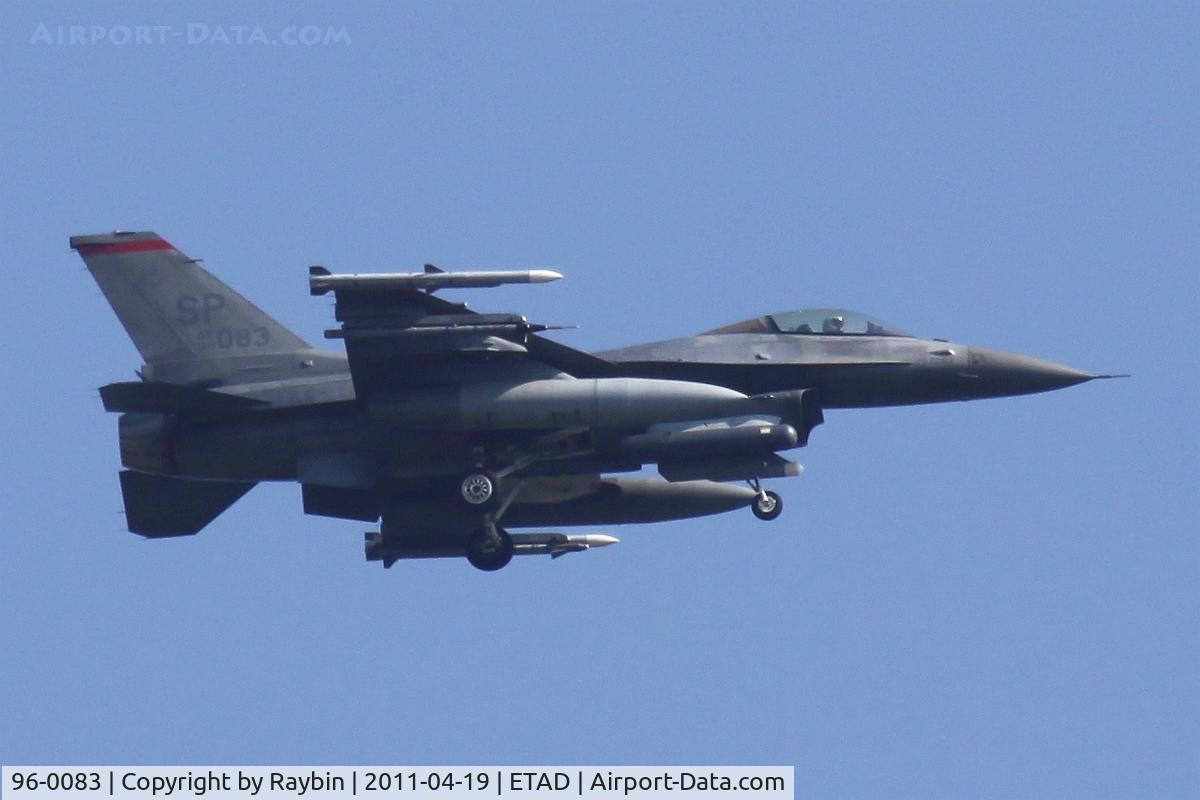 96-0083, 1996 Lockheed Martin F-16C Fighting Falcon C/N CC-205, Coming home after a training mission