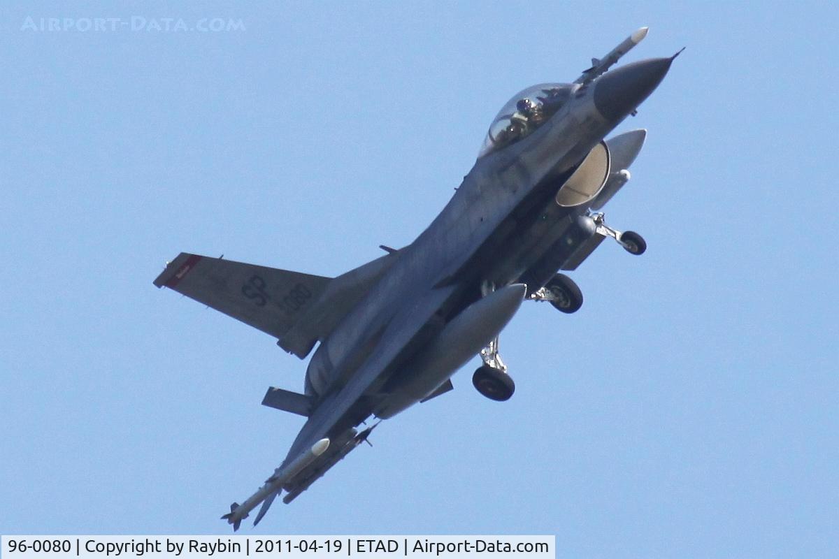 96-0080, 1996 Lockheed Martin F-16C Fighting Falcon C/N CC-202, Landing at ETAD
