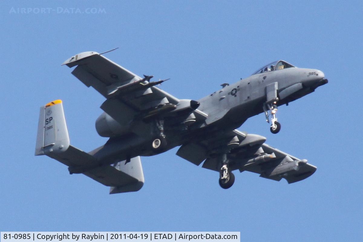 81-0985, 1981 Fairchild Republic A-10A Thunderbolt II C/N A10-0680, Preparing to land at ETAD