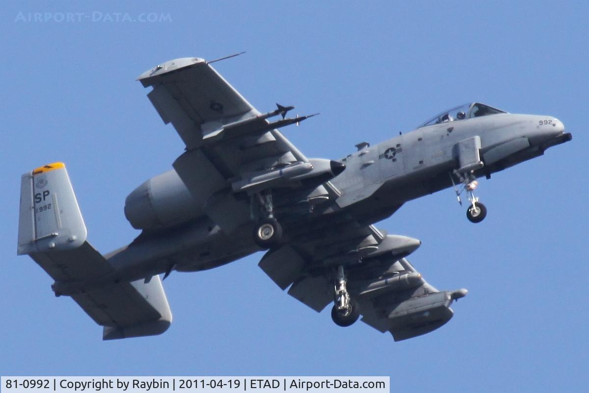 81-0992, 1981 Fairchild Republic A-10A Thunderbolt II C/N A10-0687, Preparing to land at ETAD