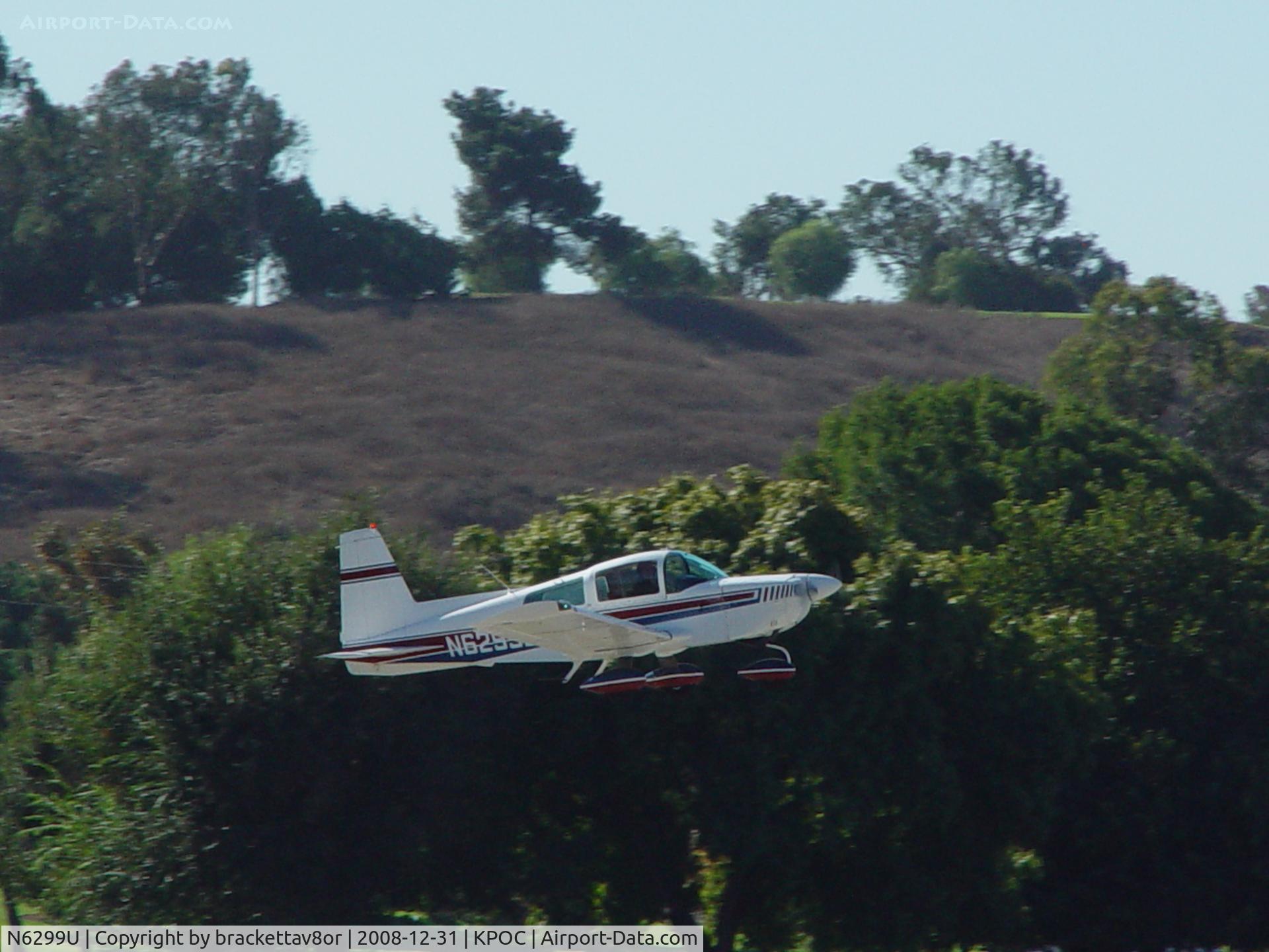 N6299U, 1975 Grumman American AA-5 Traveler C/N AA5-0782, Taking off from 26L heading to Camarillo.